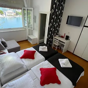 Jarula Guest house