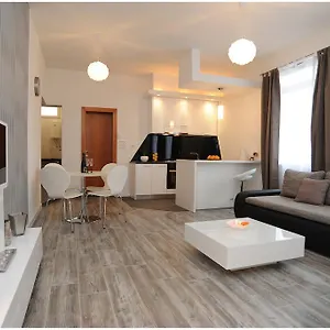 D&g -i & Guest house