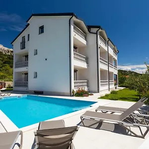 Couette-café Dosen Iii Baška